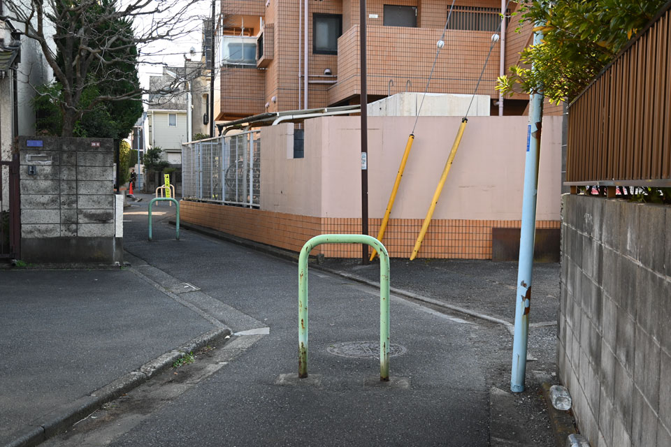 右へ左へ