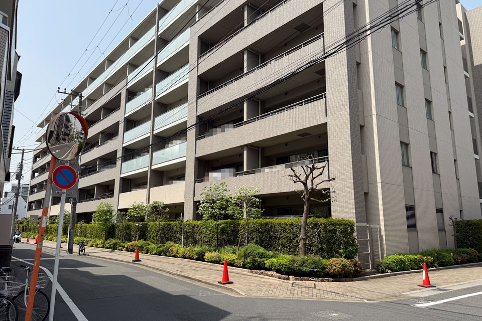 区境マンション