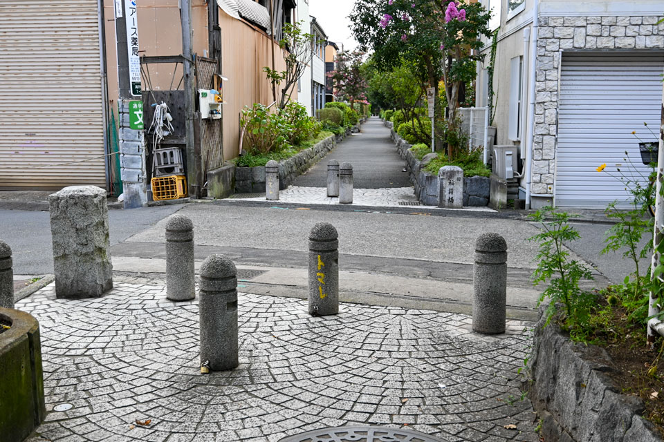 稲荷橋