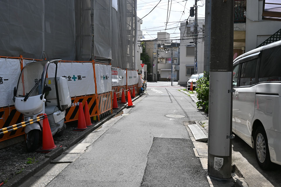 もみじ山通りへ
