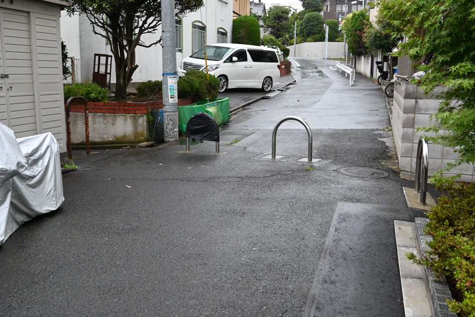 水路交差点