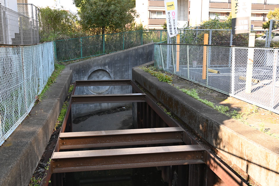 塞がれた排水口