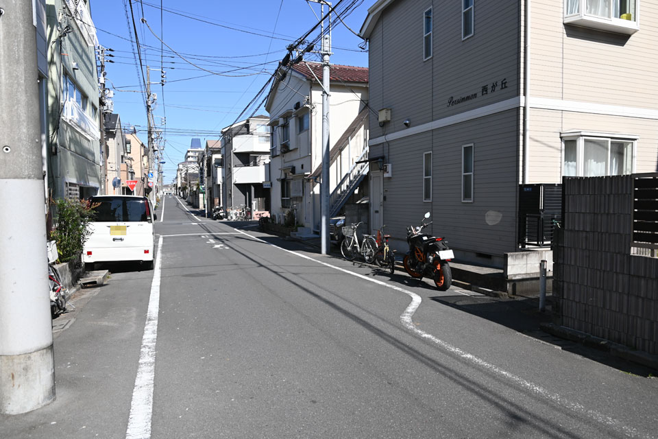 北へ