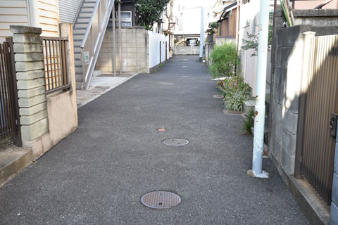 マンホール