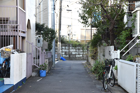 東側