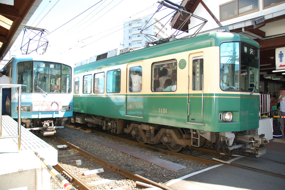 1101F