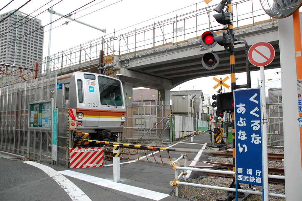 富10