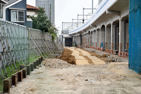 石4