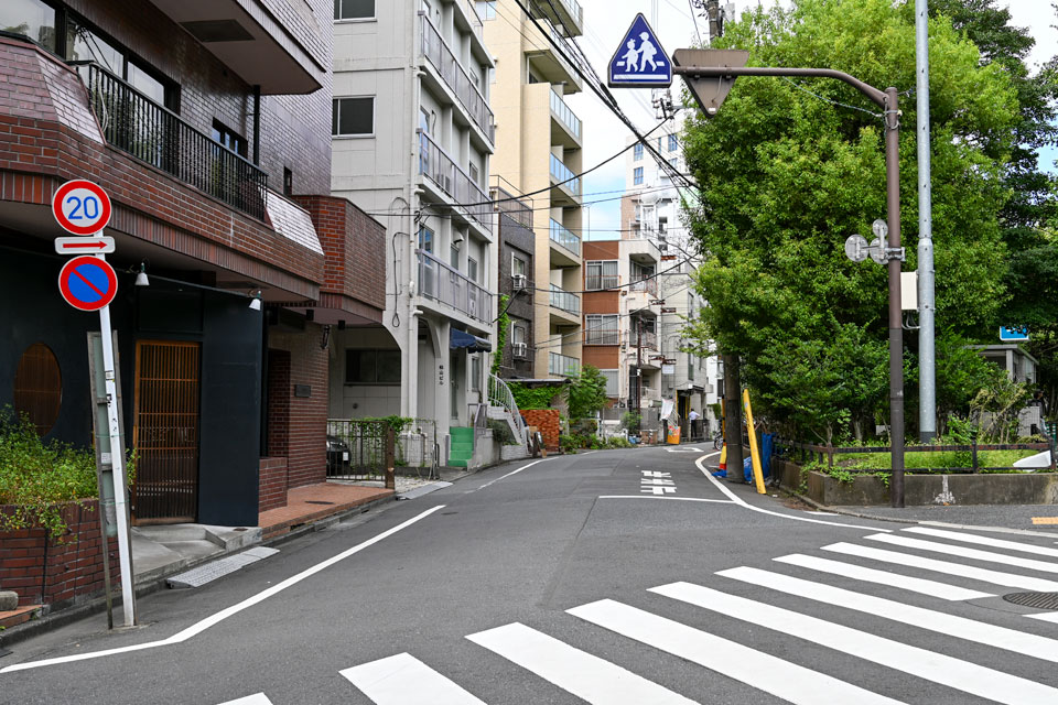 代々木深町小公園